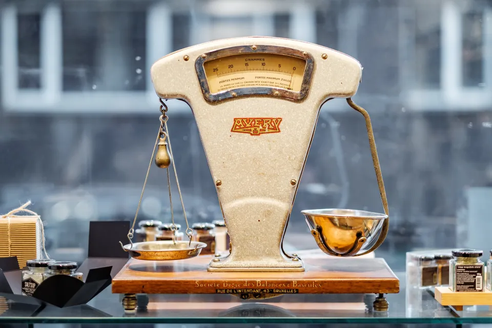 an old fashioned scale